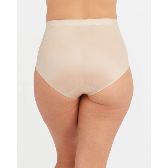 NWT Spanx Champagne Beige Invisible Shaping Brief Panty Size Medium - Picture 2 of 10